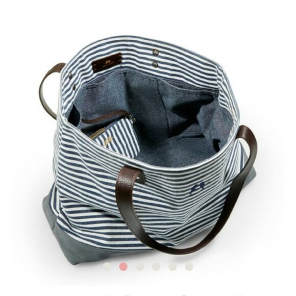 Chloe + Isabel Large Carryall Tote + Pouch - Picture 13 of 13